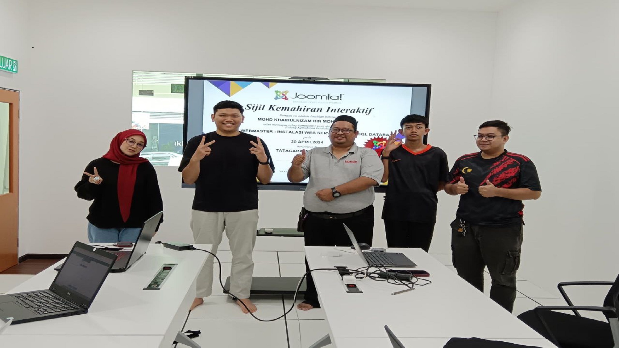 KURSUS WEBMASTER